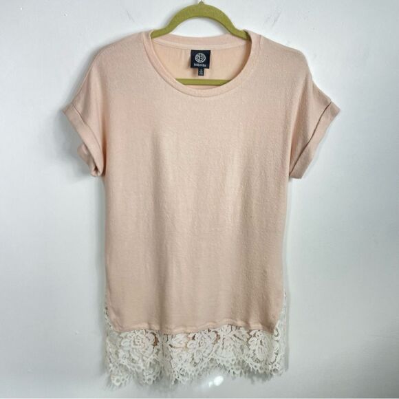 Bobeou | cream, off white lace blouse Small - Picture 12 of 12